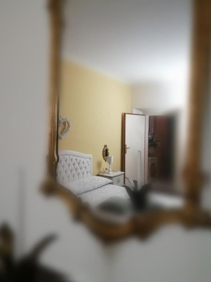 La Bouganville E Il Gelsomino Pietrasanta Luaran gambar
