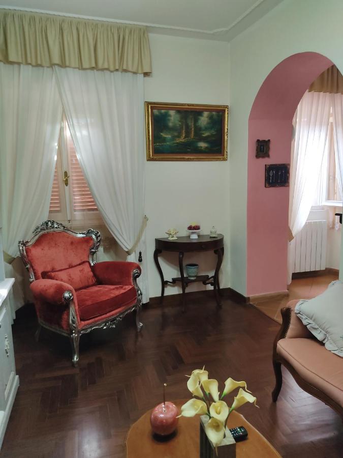 La Bouganville E Il Gelsomino Pietrasanta Luaran gambar